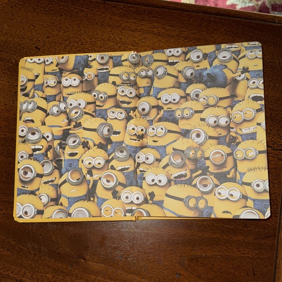 Minions Despicable Me 2 Universal Book Minions yellow Book journal Write diary - Picture 4 of 10